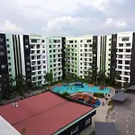 3R Guest House Manhattan Condominium